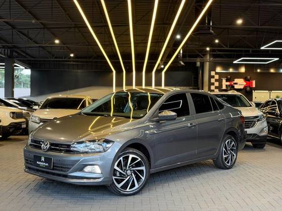 VOLKSWAGEN VIRTUS 1.0 200 TSI HIGHLINE AUTOMÁTICO